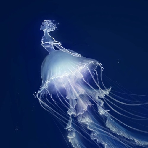 demi-chen: Happy MerMay! Here is a close-up of my Jellyfish Mermaid!