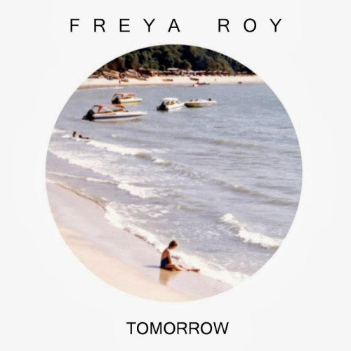 Suffolk’s Freya Roy is sounding lovely http://freyaroy.blogspot.co.uk/ Midnight Train especially > https://soundcloud.com/freya-roy/4-midnight-train
Follow @Freyaroy
