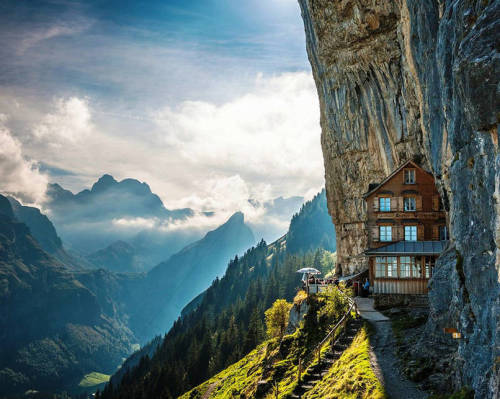 dungeoninspiration:Äscher Cliff, Switzerland