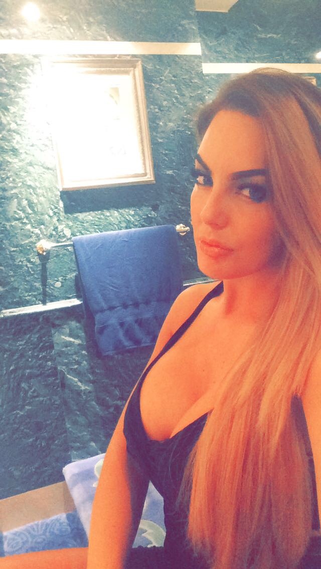 kpussydella:  elbuh:  Mix   