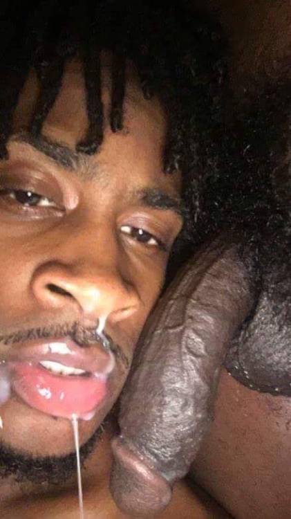 akimsniff:  akimsniff:  #EXCLUSIVE❗❗💦🍆 Chicago Rapper “Lil Bit” #Facials #PrettyNigga FOLLOW HIM:  SNAPCHAT: @iget_wetasl FACEBOOK: Cologne Maserati TUMBLR: @nhewet2https://soundcloud.com/gottasmallthickframe/lil-bit-close-to-you-remix 