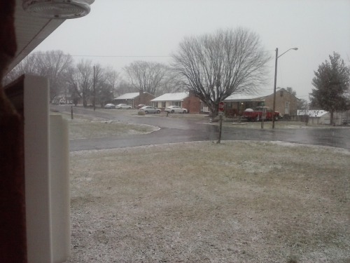 XXX It’s snowing in Roanoke. This weather is photo