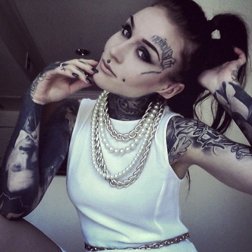 Monami Frost