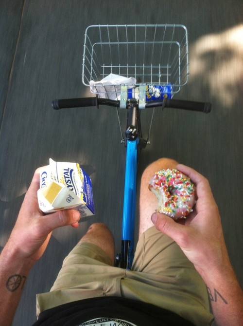 cycleflaneur:  (via Lockedcog.com – Bikes on the Streets. » Blog Archive » #messlife: Treat Yo Self.
