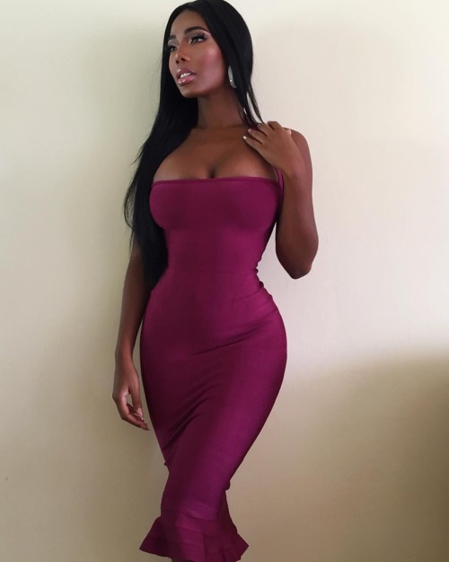 Ass, Creepshots, Yoga Pants, Heels, Legs
