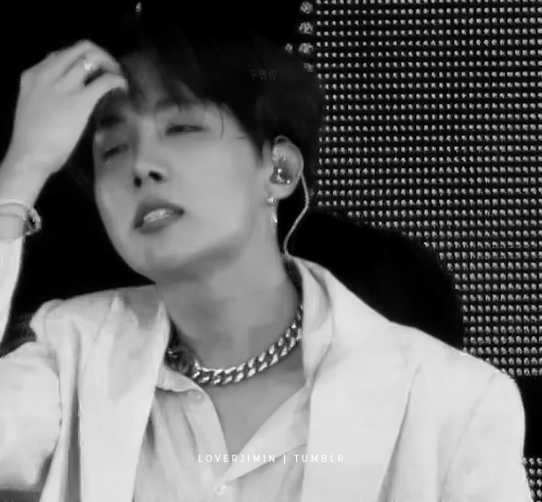 Random Gifs Of Bangtan (9/105)