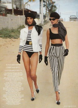 glamorousvintagesoul:  Christy Turlington &amp; Linda Evangelista by Patrick Demarchelier for Vogue UK 1990   Glamorous❤Vintage❤Soul