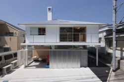 chenoxide:  House in Kawanishi // Tato Architects {ph cr. Shinkenchiku sha} 