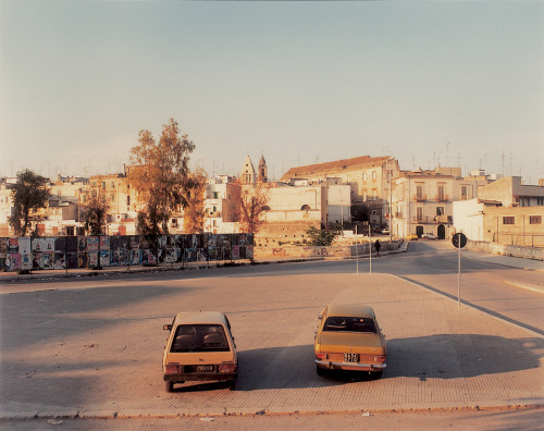 nitramar:  Bitonto - 1990, from the series “Paesaggio italiano”. Photo by Luigi Ghirri.