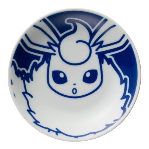 retrogamingblog:Eeveelution Plates from the Pokemon Center’s Eevee and Friends Line