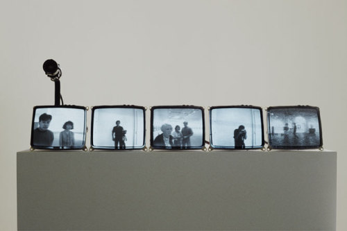 smeltry: MEMORY RECOLLECTION (1990) Jim Campbell - Installations 