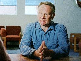 roominthecastle:Jared Harris enjoying a shake in Certain Women
