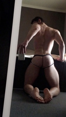 manrumpsxxx:  Follow Me For The Sexiest Rumps On Tumblr