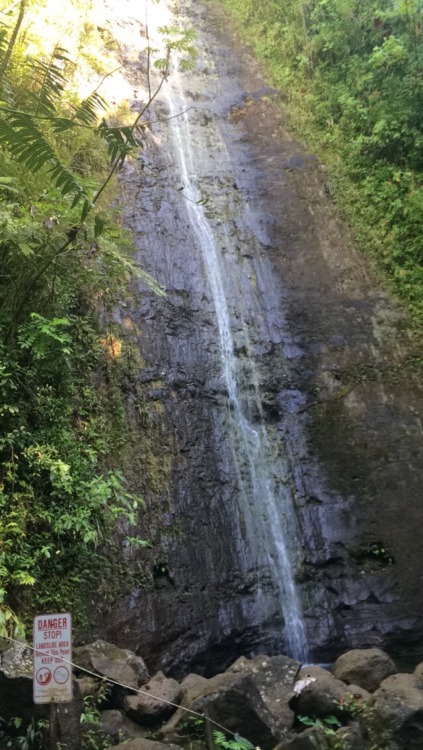 thatsunshinelove:  Today’s hike Kinda disappointed that we couldn’t swim but still a wonderful view