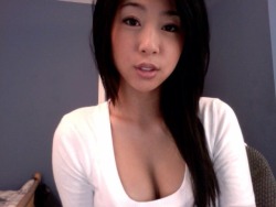 lovey-asians:  Click here for asian videos! Click here for more sexy asian pictures 