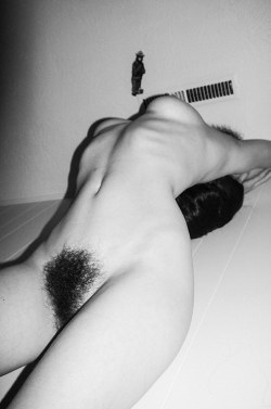 hairychicks:  Hairy Chicks