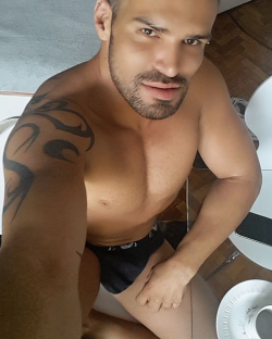 bulgarianmen:  Bulgarian dude.