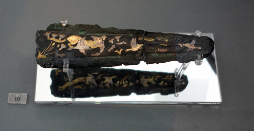 ancientart: Dagger blades from Grave Circle A at Mycenae, c. 1600-1100 BCE. Both made of bronze