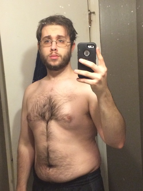 cs-elliot:After my first workout, I feel like a stinky mess. But hey, I managed to go over 4 miles and burn over 550 calories, and that’s a start!