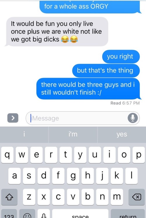 straightwhiteboystexting: stargaluxwhen random boys ask u for a 4some, so u decide to get snappy