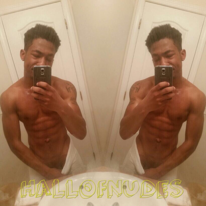 hallofnudes:  Sexy Youngn! An a pretty dick!!