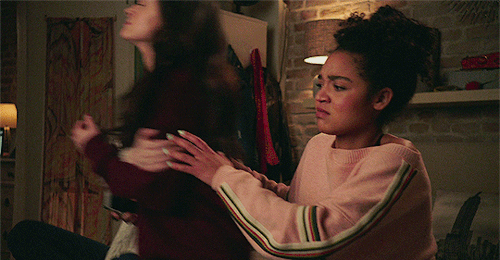 suttxnbrady: the trio in every episode | 2.02 “(…) we don’t tear each other down.