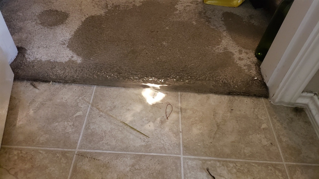 How to Fix a Water Damage Bathroom