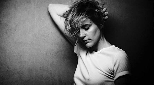 queencorazon:  GRETA GERWIG // BTS for W Magazine’s February 2016 cover shoot // x   Ugh