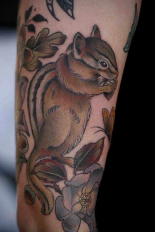 kirstenmakestattoos:Little cutie chipmunk with lavender roses and oak branches for Dinah. Thank you 