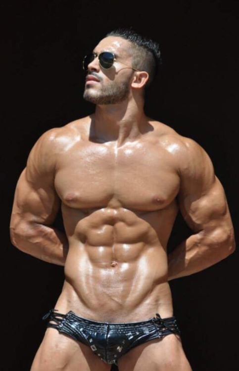 XXX Bodybuilder!!! photo