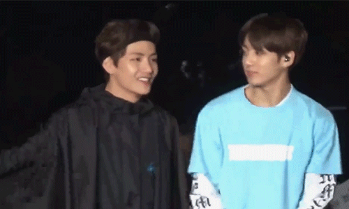Awww He Cant Even Stay Angry With Him. :))