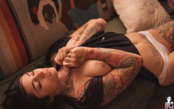 mytattoedgirls:  Horny tattoed girls