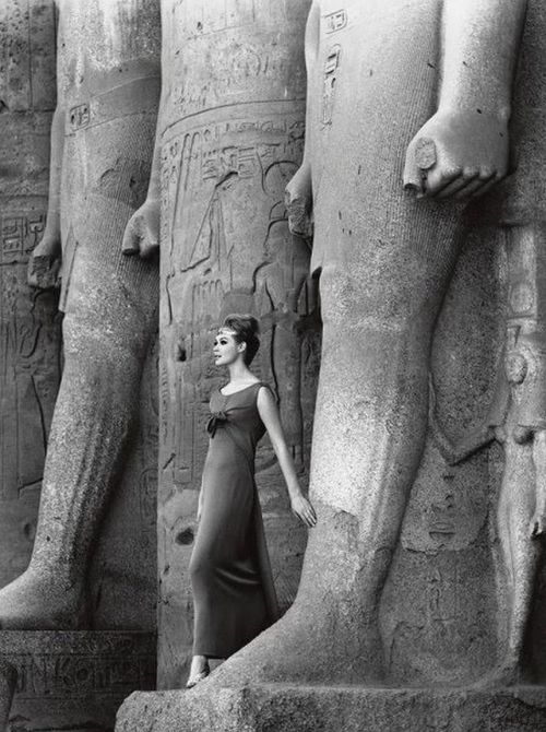 Janni at statue of Ramses II, Luxor, Egypt, 1961, Film und Frau Magazine, April 1962. Photograph by 