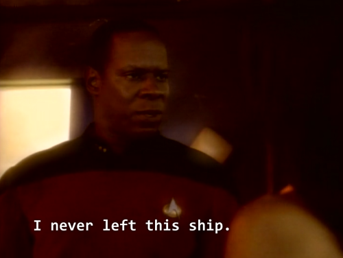 yesimgaythanks:dantooiine:when the first episode of deep space nine has sisko explaining linear time