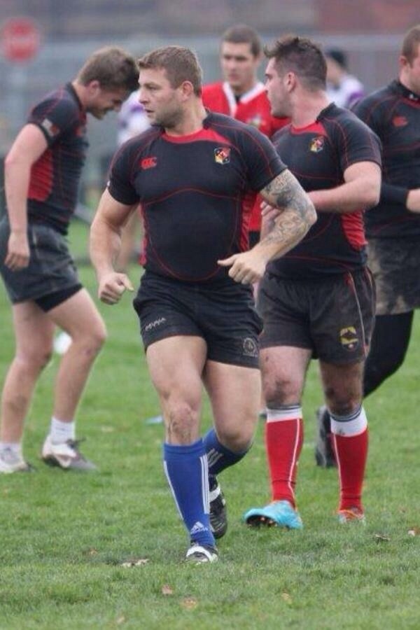 roscoearky:  4hombres4men:  HOT !!!!  Colby!!!! Oh yeah 