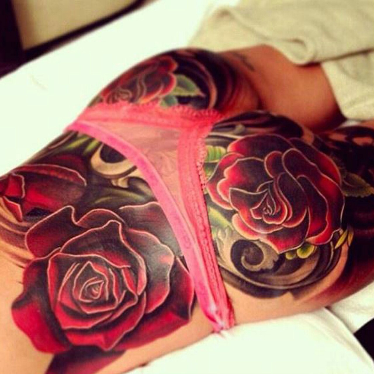 Cheryl cole tattoos on back