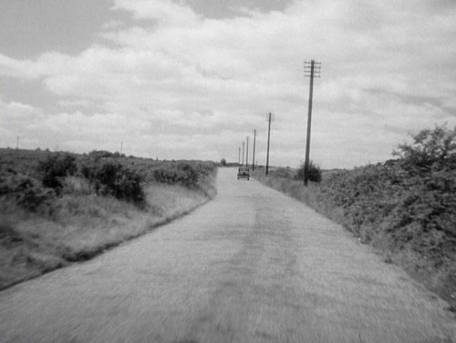 visionsoflight:Young and Innocent・ ・ ・Director: Alfred HitchcockDirector of Photography: Bernard Kno
