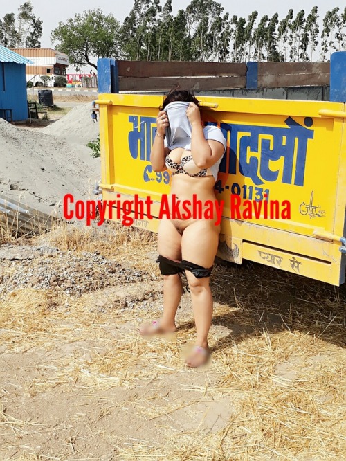 Porn akshayravina:  Hotty in naughty mood photos