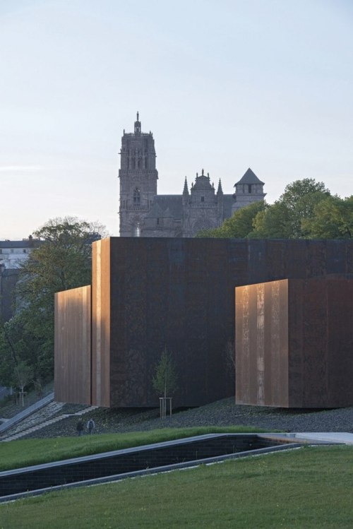 SOULAGES MUSEUM (…) When Pierre Soulages, the greatest living painter in France, announced hi