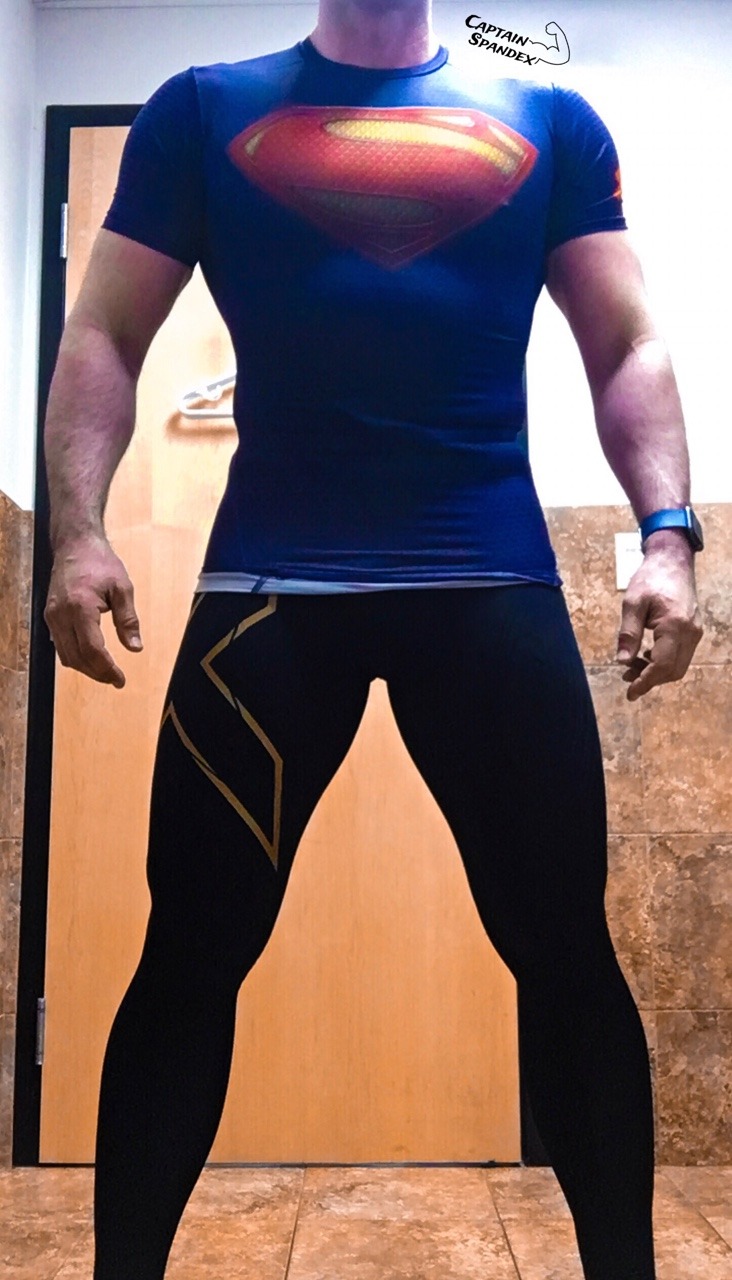 spandextights:  Always love the Captn!!!!