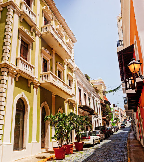 seanbaello:  Colonial Old San Juan Puerto Rico  Mi hermosa Isla del Encanto, Puerto Rico. :) 