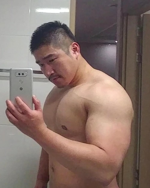 musclelover22:Body goals