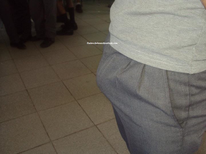 flaiteschilenos:  Escolares matan siempre con sus poses ricas los weones… a portes