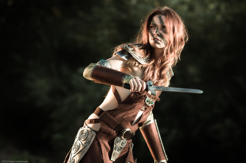 lady-fett:  geekgirlobsessions:  elderpedia:  Aela the Huntress (Skyrim) Cosplay By Chloe Dykstra   One of her best  My queen. 