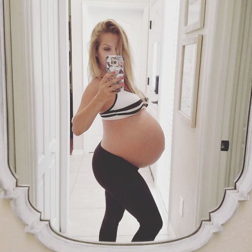For More Sexy Pregnant Girls: