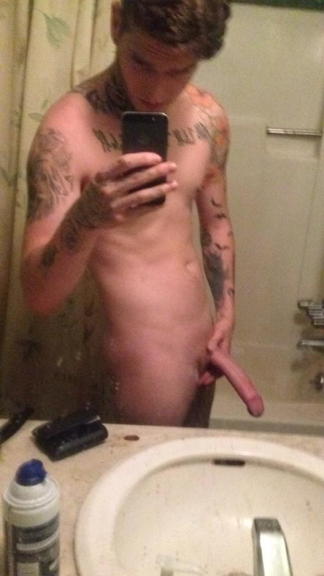 whatwedoforsex:  gayporndays:  want to see more hot gay porn?hundreds of hot guys