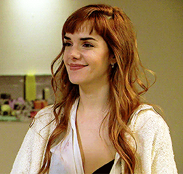 suttxnbrady: endless jazmín gifs (5/?)