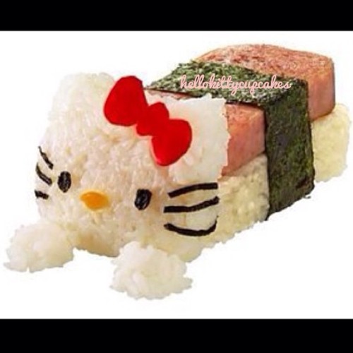 SUPER CUTENESS #sushi #food #foodporn #hellokitty #hellokittylover #hellokittyeverything #hellokitty