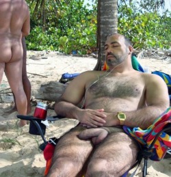 publicjerker:  naked at the beach !   publicjerker.tumblr.com /  my member site /   my clipstore  