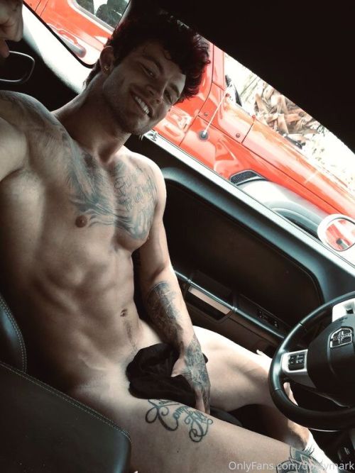 feeteather: Drive me to your hole Sweety ✴